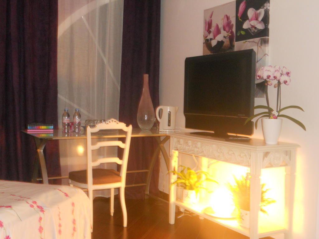 Le Mas Du Fort Neyron Habitación foto